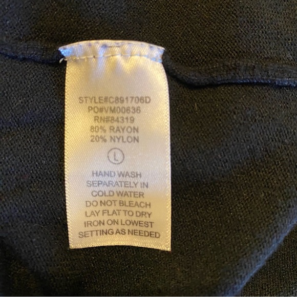 Evolution by Cyrus Long Sleeve Round Neck Light Sweater - Picture 7 of 7